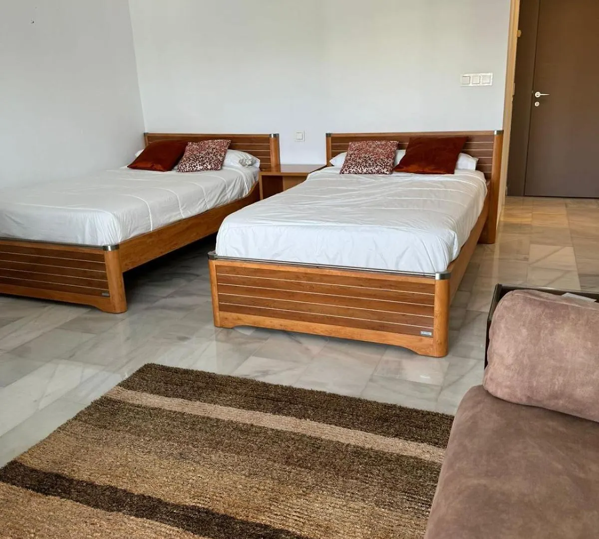 Estudio En Hotel Occidental De Puerto Banus マルベーリャ